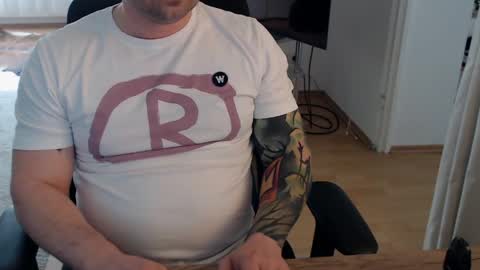 _trythis_ online show from April 6, 3:02 pm