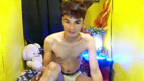 Snapshot of _urbabypam chatting on February 17, 6:37 pm  Urjerick online show from February 17, 6:37 pm