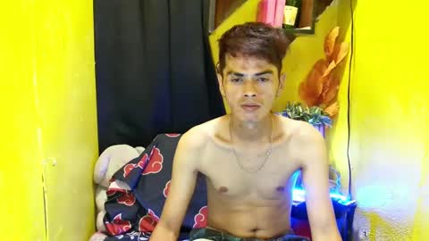 Snapshot of _urbabypam chatting on February 20, 1:25 am  Urjerick online show from February 20, 1:25 am