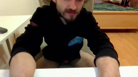 Snapshot of _v_l_a_d_ chatting on February 12, 7:56 pm Vlad online show from February 12, 7:56 pm
