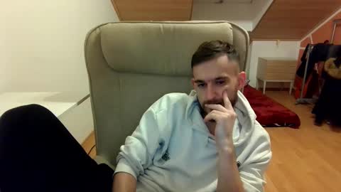 Snapshot of _v_l_a_d_ chatting on February 1, 6:29 pm Vlad online show from February 1, 6:29 pm