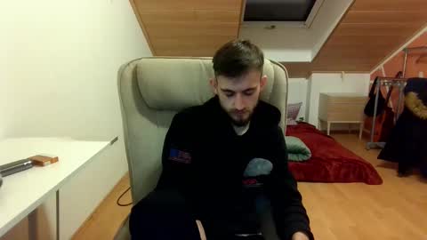 Snapshot of _v_l_a_d_ chatting on February 11, 8:52 pm Vlad online show from February 11, 8:52 pm