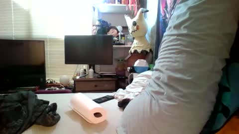 Snapshot of a_bored_dragon chatting on September 26, 6:05 pm A Bored Dragon online show from September 26, 6:05 pm