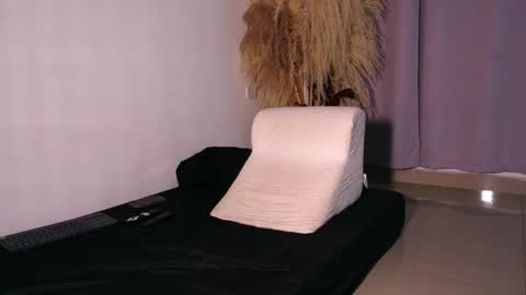 Axel online show from September 17, 3:07 am
