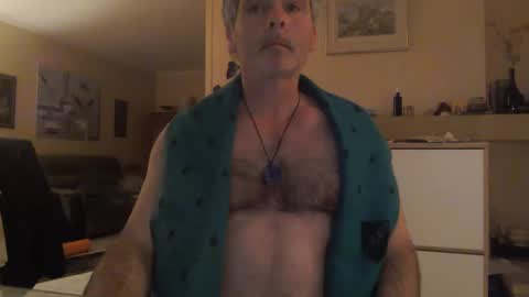 Snapshot of aalex1717 chatting on March 3, 1:28 am Aalex1717 online show from March 3, 1:28 am