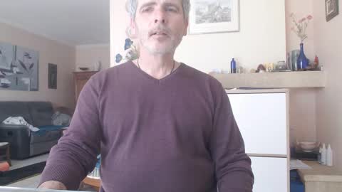 Snapshot of aalex1717 chatting on February 28, 11:25 am Aalex1717 online show from February 28, 11:25 am