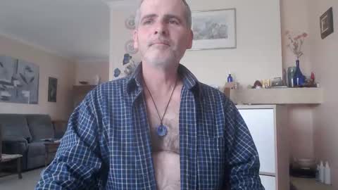 Snapshot of aalex1717 chatting on March 8, 1:55 pm Aalex1717 online show from March 8, 1:55 pm