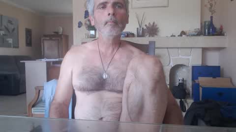 Snapshot of aalex1717 chatting on September 17, 4:30 pm Aalex1717 online show from September 17, 4:30 pm