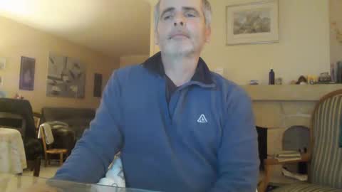 Snapshot of aalex1717 chatting on February 9, 8:45 pm Aalex1717 online show from February 9, 8:45 pm