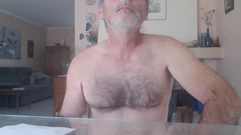 Snapshot of aalex1717 chatting on October 14, 2:57 pm Aalex1717 online show from October 14, 2:57 pm