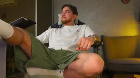 Snapshot of aalexxxxxx chatting on October 25, 7:43 am Alex online show from October 25, 7:43 am