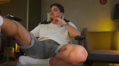 Snapshot of aalexxxxxx chatting on October 20, 7:45 am Alex online show from October 20, 7:45 am