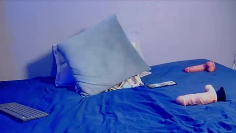 Aaron online show from June 5, 3:33 am