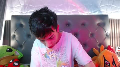 Aaron online show from January 23, 7:18 pm