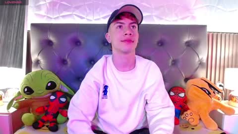 Aaron online show from January 27, 1:19 pm