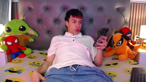 Aaron online show from January 15, 4:11 pm