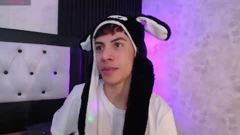 Aaron online show from March 12, 10:17 pm