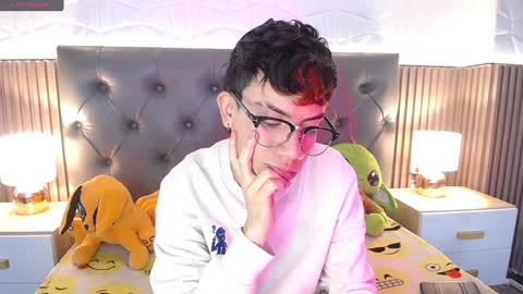 Aaron online show from January 7, 3:11 pm