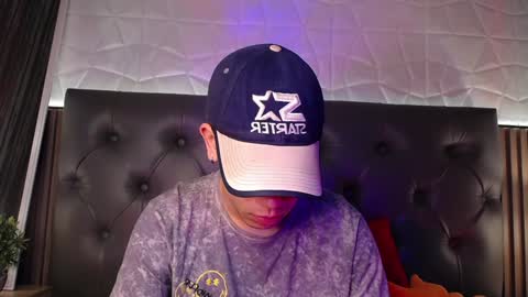 Aaron online show from December 27, 5:16 pm