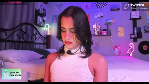 Aaron  online show from February 7, 6:09 am