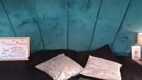 Aaron Ezequiel online show from May 1, 3:14 pm