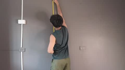 Aaron Ezequiel online show from April 18, 9:47 pm