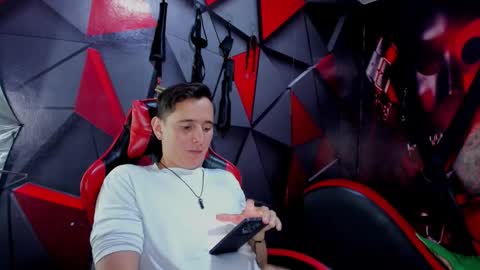 Aaron online show from January 10, 12:27 am