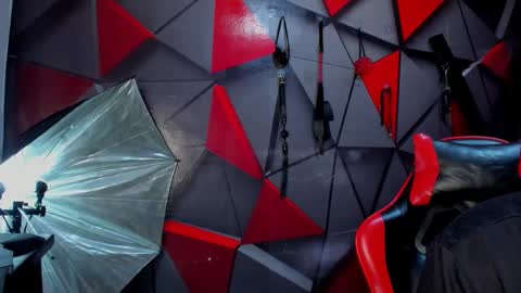 Aaron online show from December 19, 11:34 pm