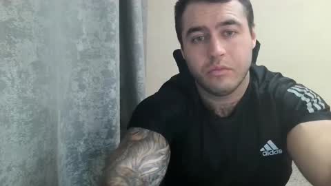 Snapshot of aaron_royal chatting on September 26, 4:26 pm Davin tayl online show from September 26, 4:26 pm