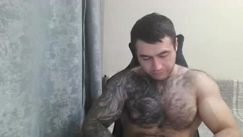 Snapshot of aaron_royal chatting on September 27, 5:00 pm Davin tayl online show from September 27, 5:00 pm