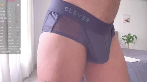 Heyy my name is Aaron online show from June 26, 5:26 pm