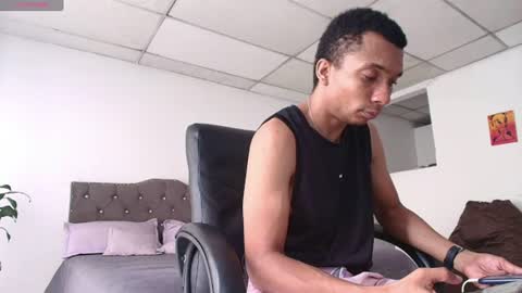 Heyy my name is Aaron online show from June 15, 3:37 pm