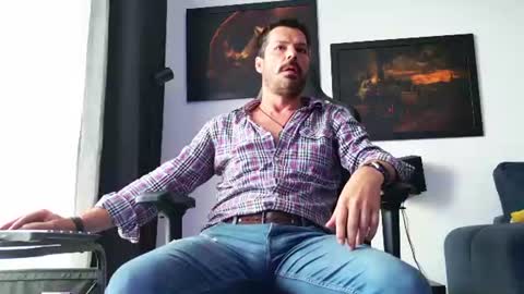 Aaron online show from June 15, 4:59 am