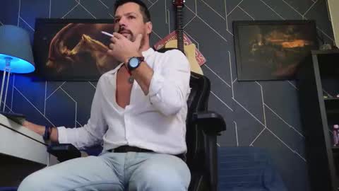 Snapshot of aaronbomer chatting on October 26, 3:41 am Aaron online show from October 26, 3:41 am