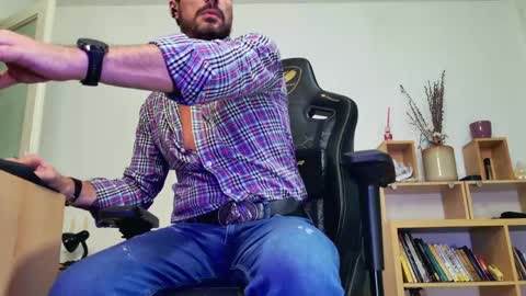 Aaron online show from April 20, 12:46 am