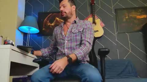 Snapshot of aaronbomer chatting on October 20, 4:16 am Aaron online show from October 20, 4:16 am