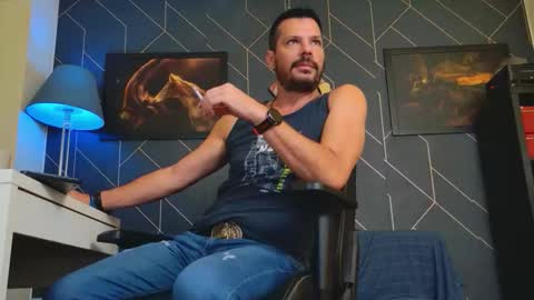 Snapshot of aaronbomer chatting on October 13, 3:12 am Aaron online show from October 13, 3:12 am