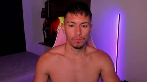 AARON  online show from April 29, 4:06 am