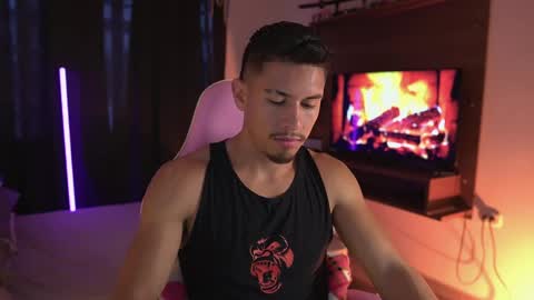 AARON  online show from May 5, 10:43 pm