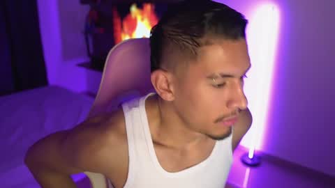AARON  online show from April 30, 12:17 am
