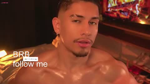 AARON  online show from June 19, 1:22 am