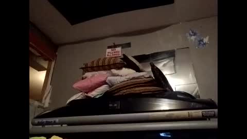 aaronshere888888 online show from March 20, 11:36 am