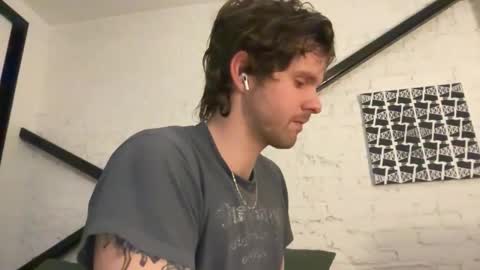 aaronwade87 online show from February 7, 11:28 am