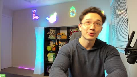 buddy online show from December 17, 5:18 am