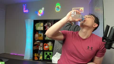 buddy online show from January 18, 5:14 am