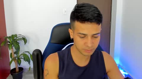 Snapshot of abelasburgo chatting on October 13, 7:42 pm Independence model AbelAsburgo online show from October 13, 7:42 pm