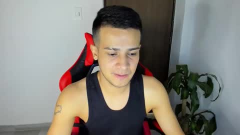 Independence model AbelAsburgo online show from April 23, 6:29 am