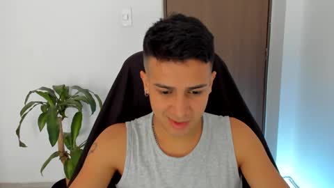 Snapshot of abelasburgo chatting on October 8, 1:59 pm Independence model AbelAsburgo online show from October 8, 1:59 pm