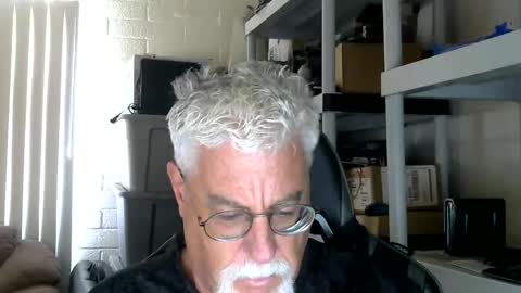 Snapshot of abigspermdonor chatting on October 28, 6:32 pm abigspermdonor online show from October 28, 6:32 pm