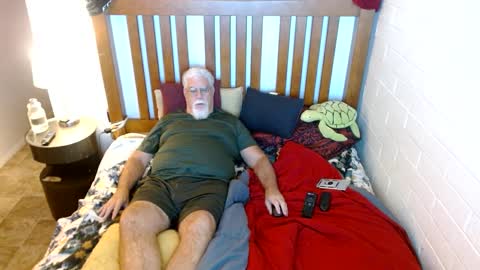 Snapshot of abigspermdonor chatting on October 13, 2:17 am abigspermdonor online show from October 13, 2:17 am